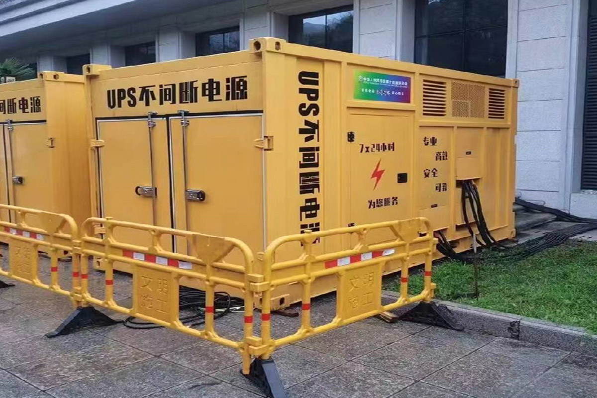 囊谦发电机租赁施工现场
